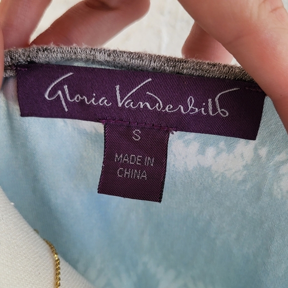 Gloria Vanderbilt shirt - Picture 4 of 5